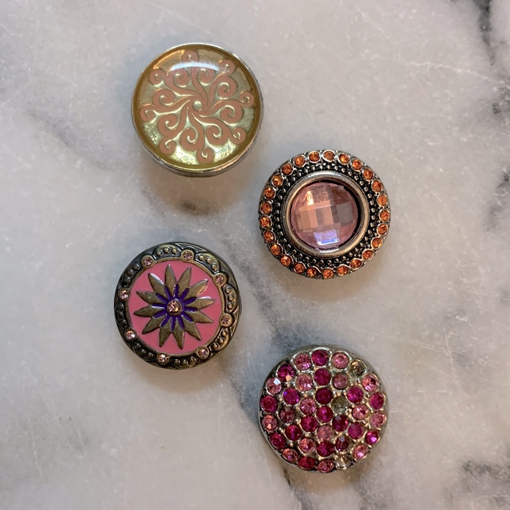 Lot of 4 Pink Ginger Snaps - original 20mm size